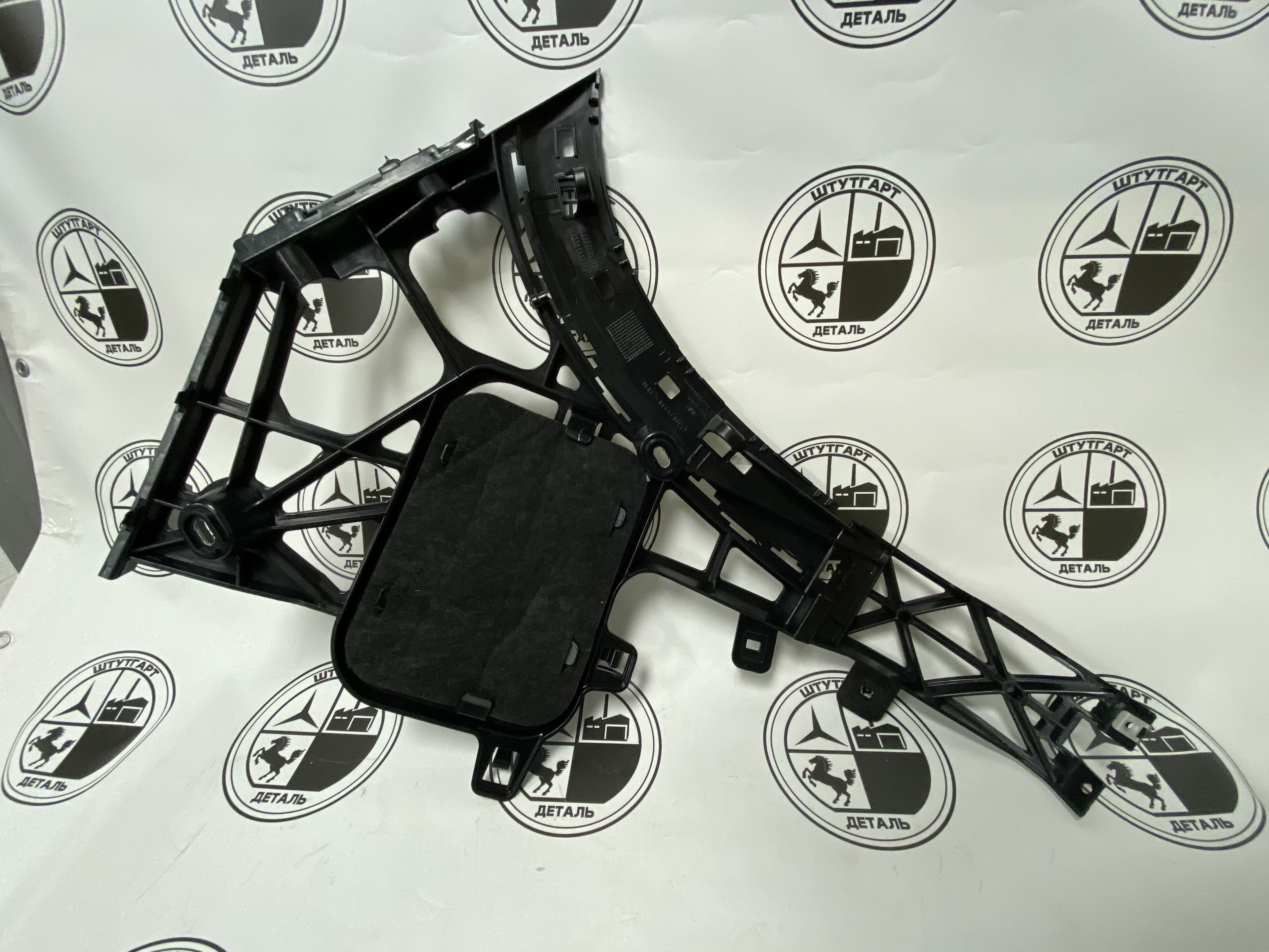 Планка крепежная бампера левая Mercedes-Benz A1678804100 для W167