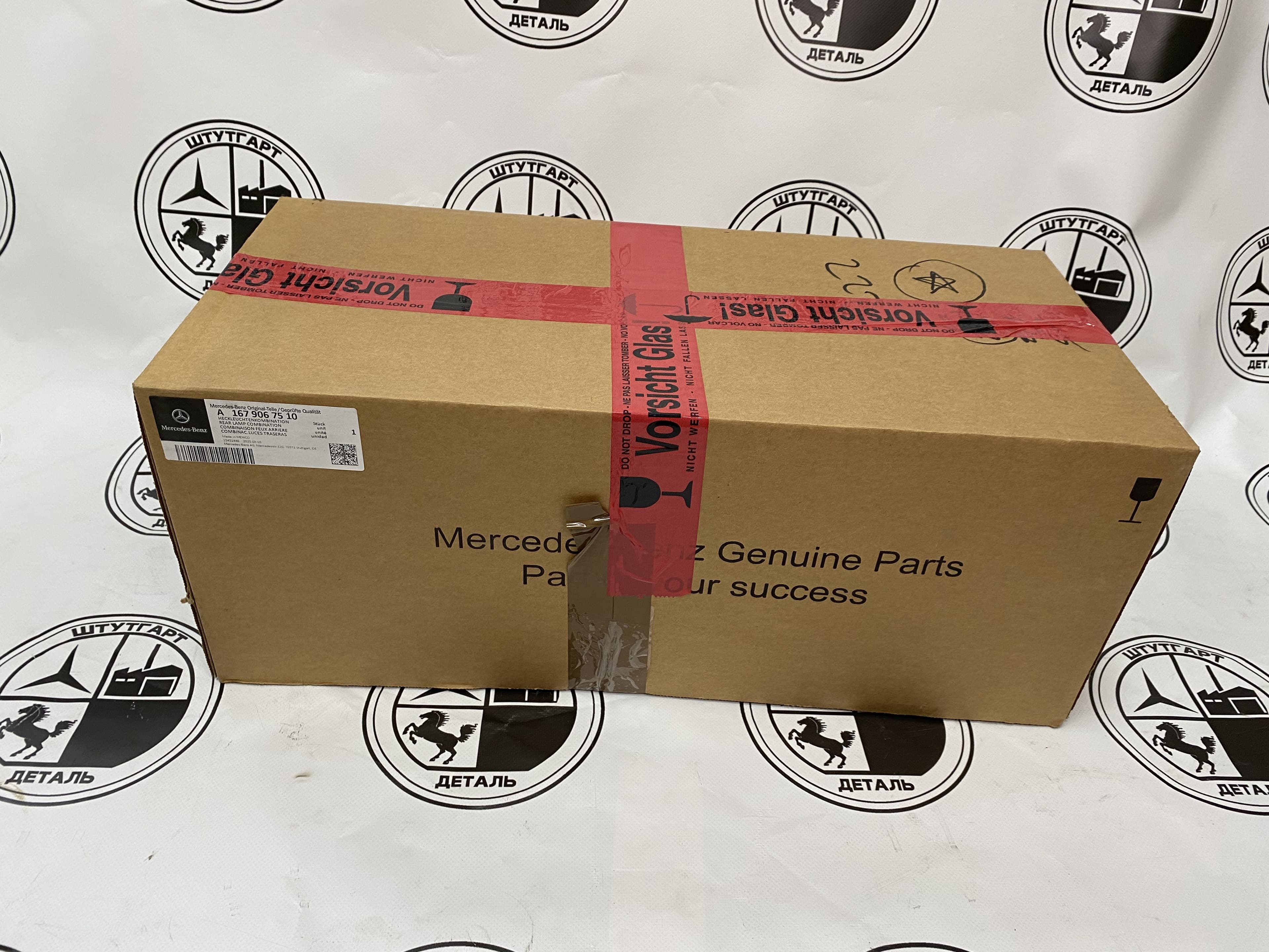 Фонарь задний наружный левый Mercedes-Benz A1679067510 для W167