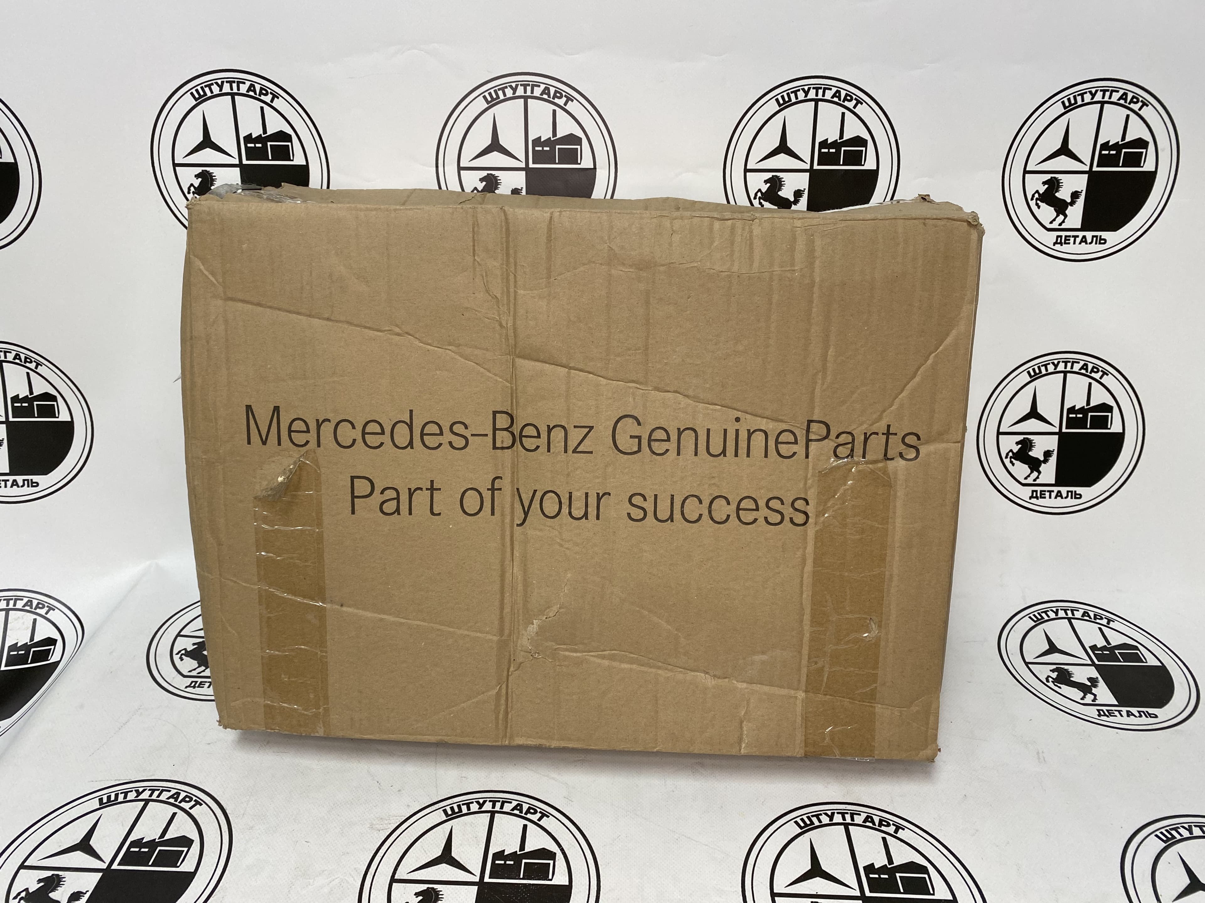 Крышка ГБЦ Mercedes-Benz A2710101730